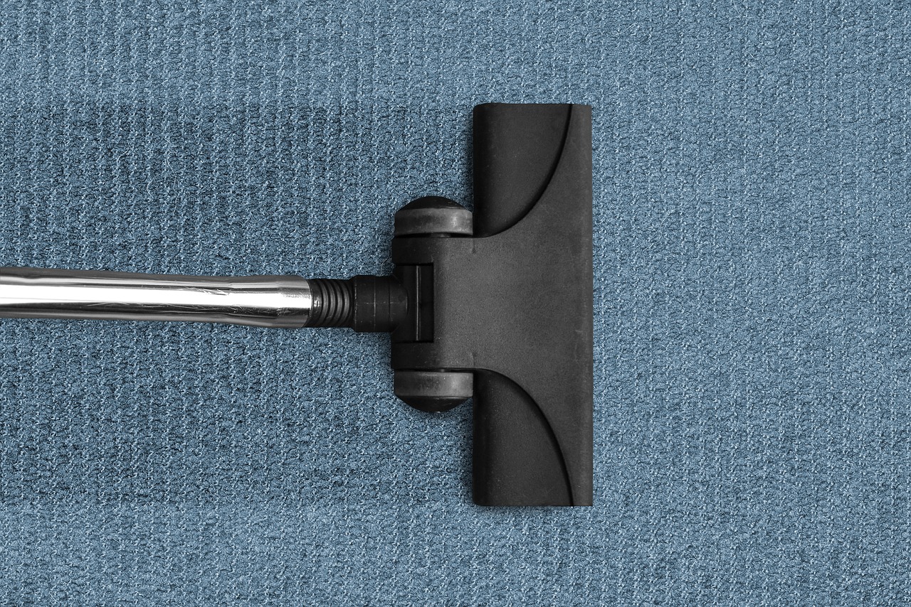 vacuum-cleaner-3165015_1280 vacuum-cleaner-3165015_1280
